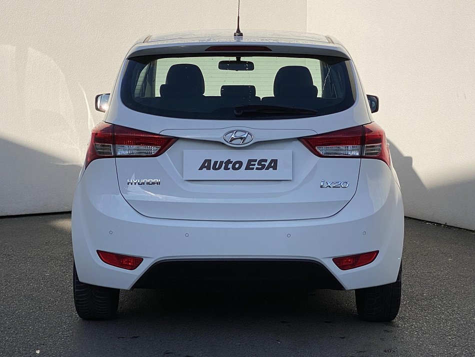 Hyundai Ix20 1.4i 