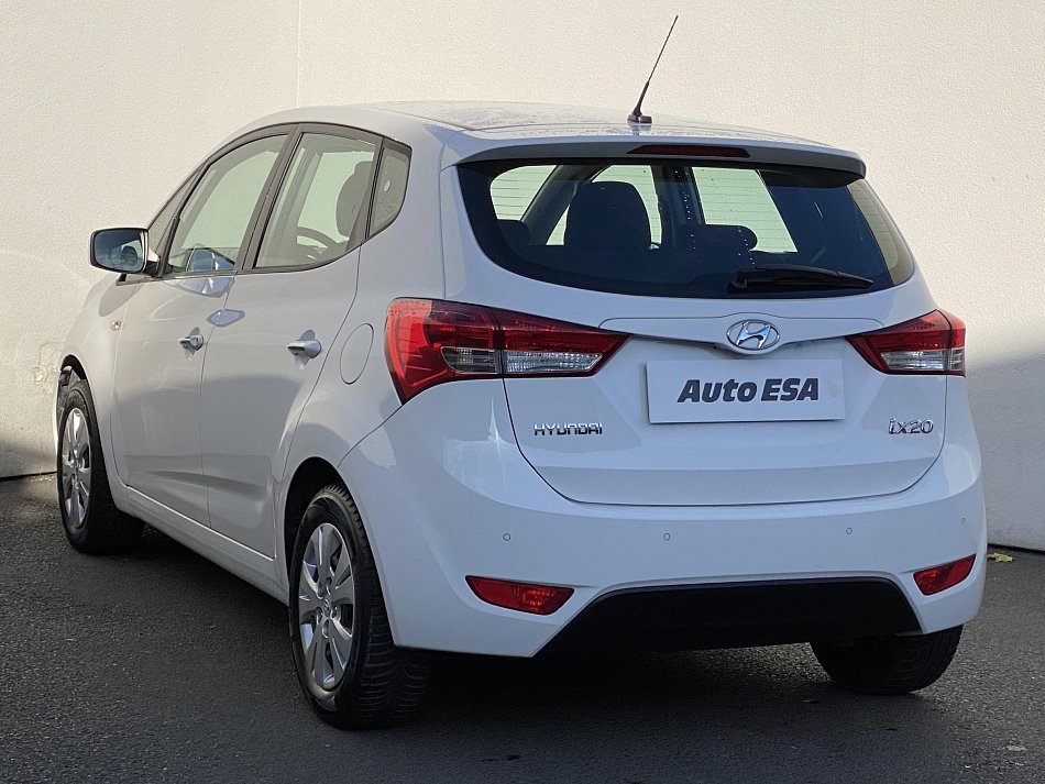 Hyundai Ix20 1.4i 