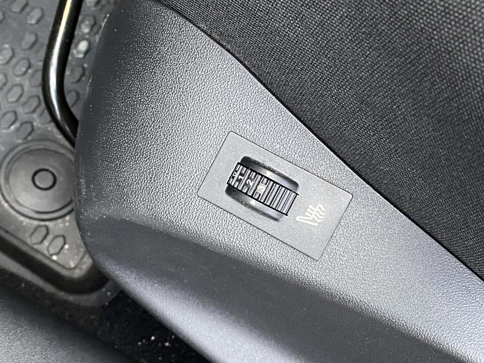 Peugeot 2008 1.2i Active