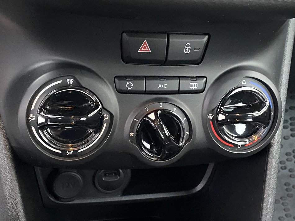 Peugeot 2008 1.2i Active