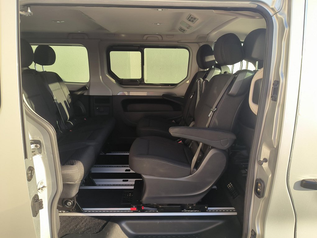 Opel Vivaro 1.6CDTi  TOUR