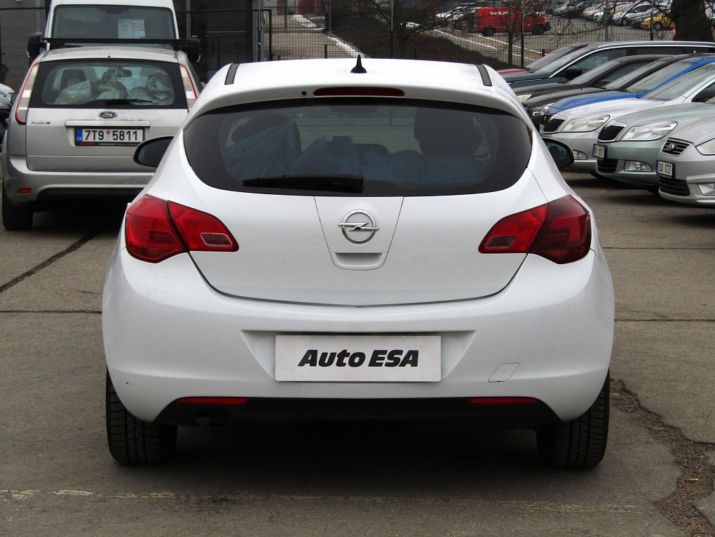 Opel Astra 1.4 T 