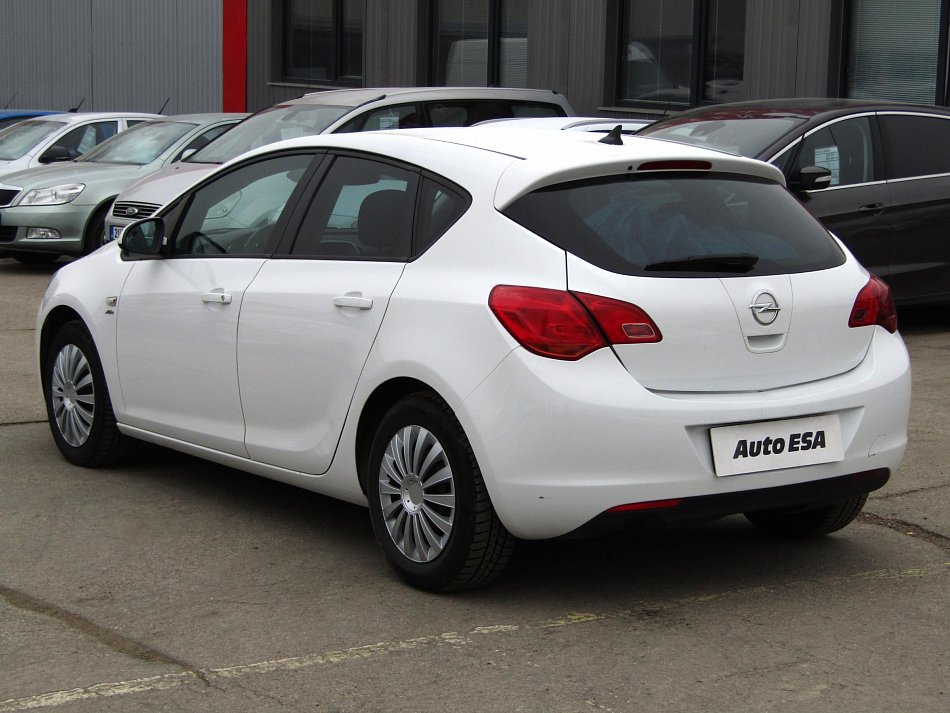 Opel Astra 1.4 T 
