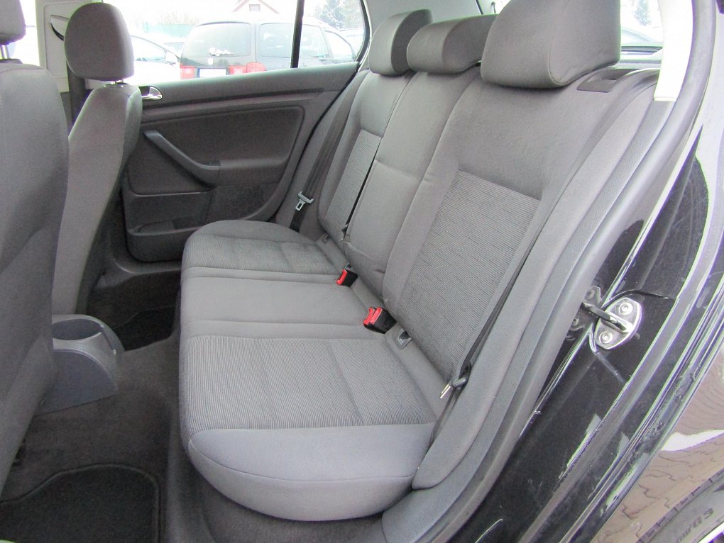 Volkswagen Golf 1.4i 