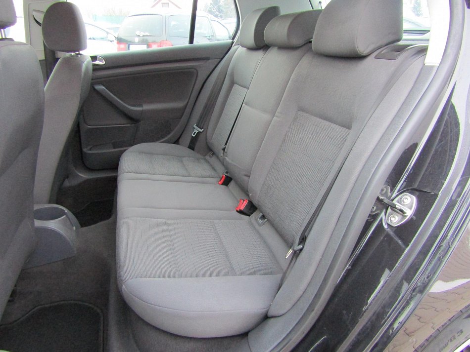 Volkswagen Golf 1.4i 