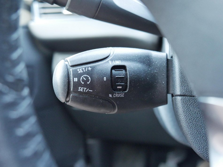 Peugeot 208 1.2 PT Active