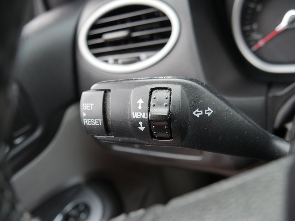 Ford Focus 1.6i 