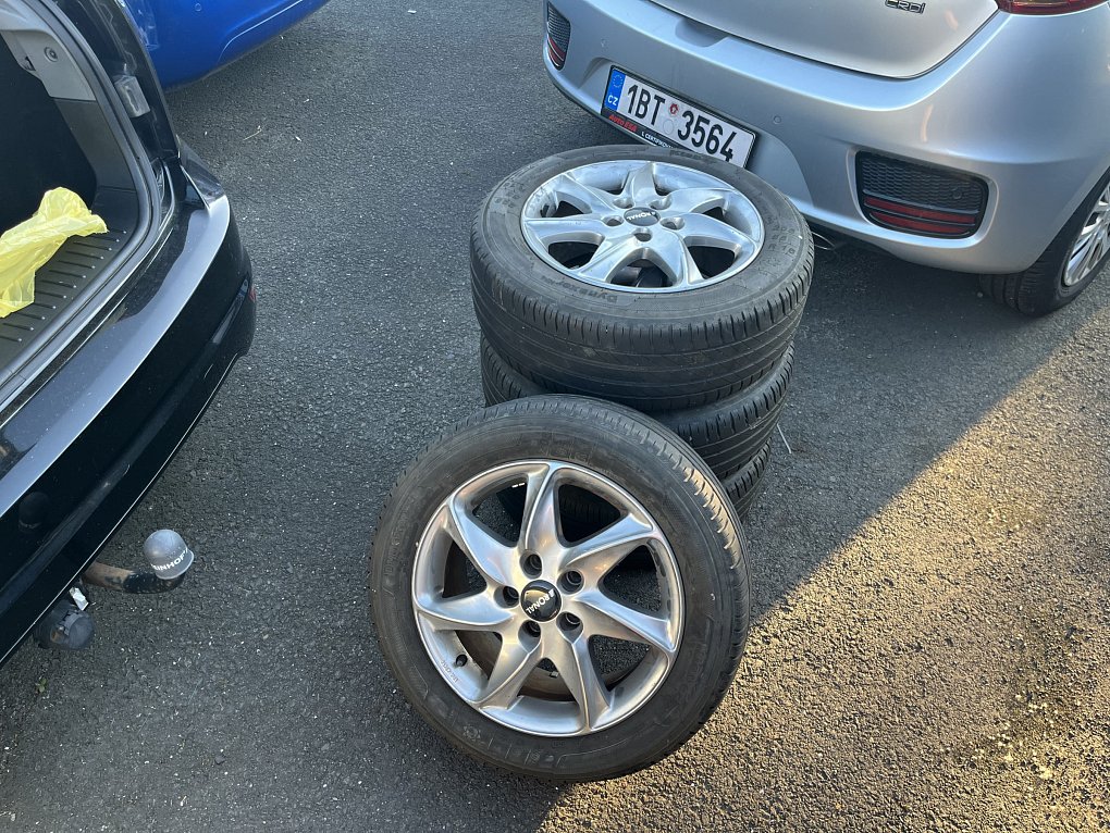 Ford Focus 1.6i 
