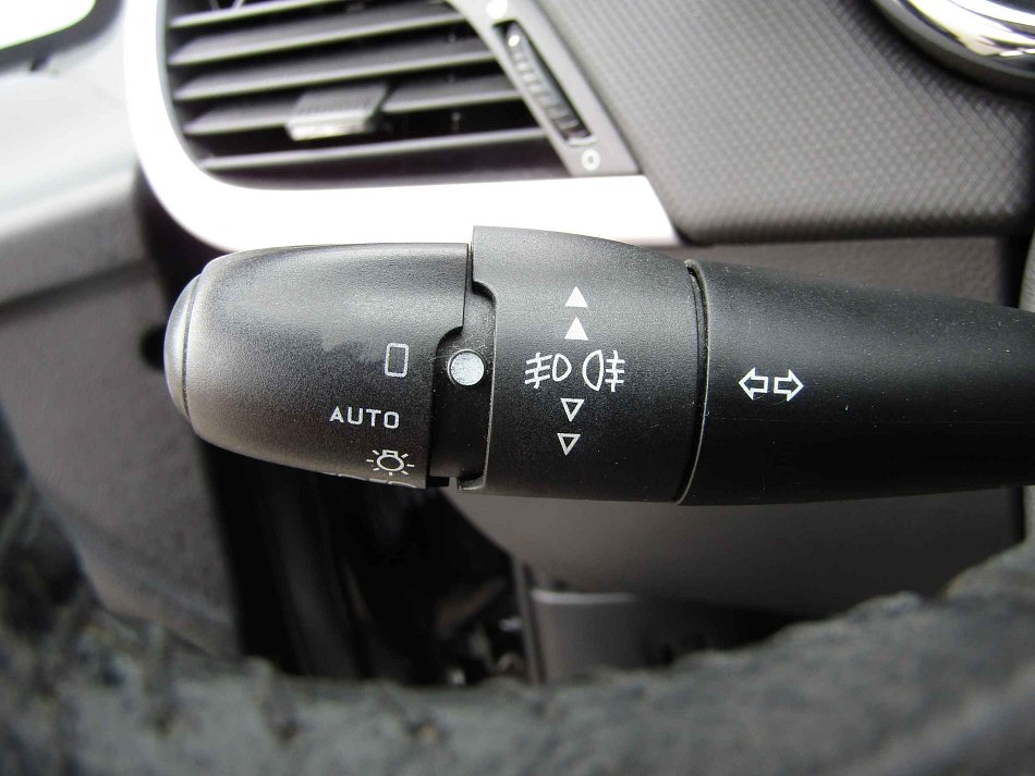 Peugeot 207 1.6i 