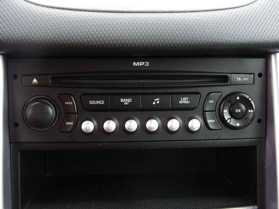 Peugeot 207 1.6i 