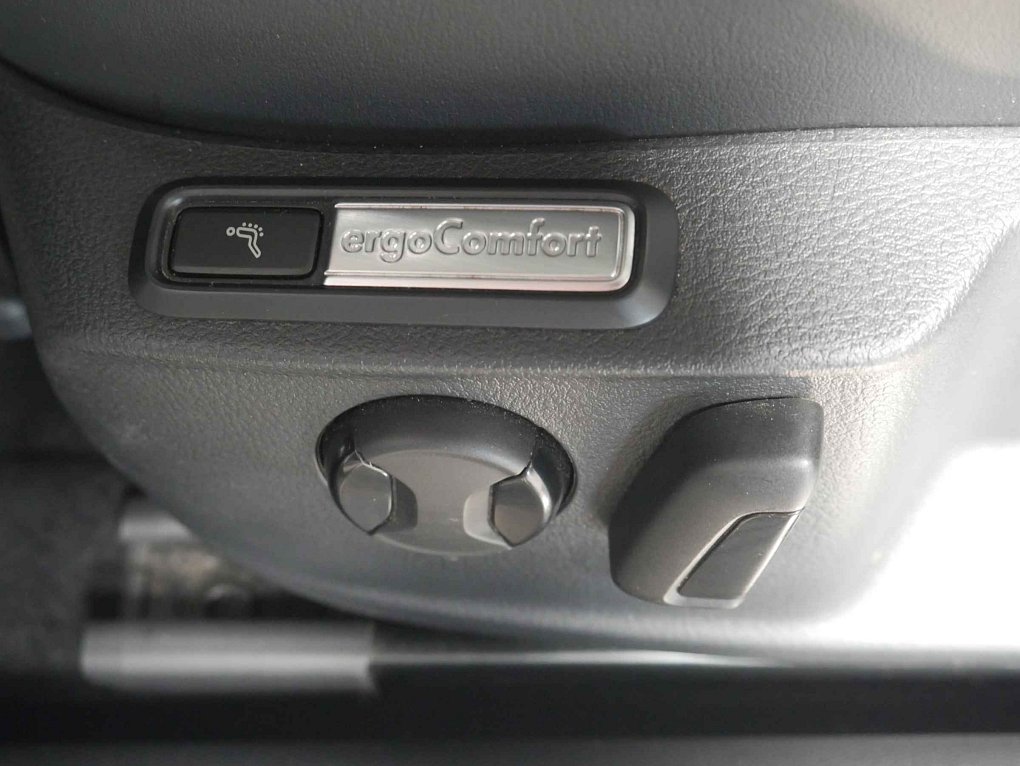 Volkswagen Passat 2.0TDi 
