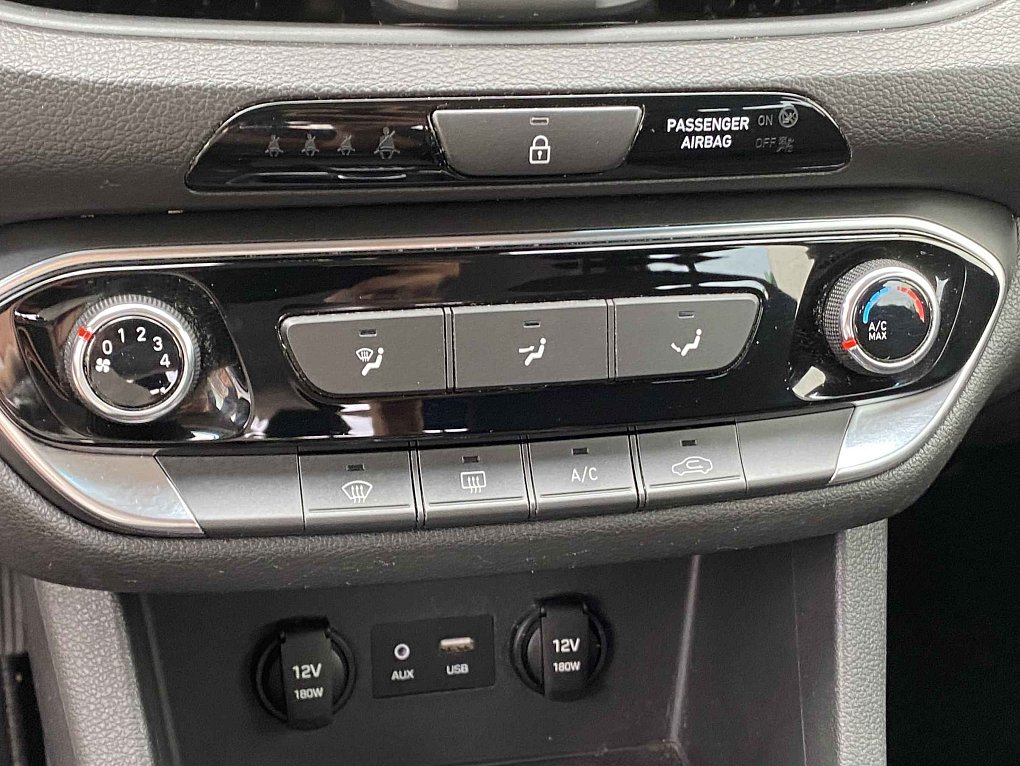Hyundai I30 1.4 T-GDi Trikolor