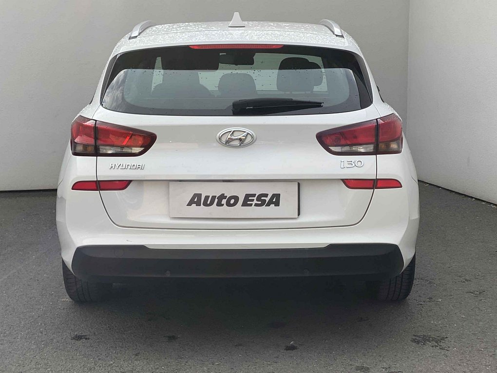 Hyundai I30 1.4 T-GDi Trikolor
