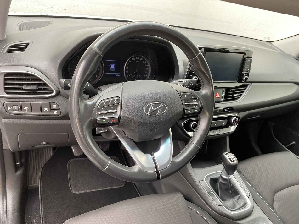 Hyundai I30 1.4 T-GDi Trikolor
