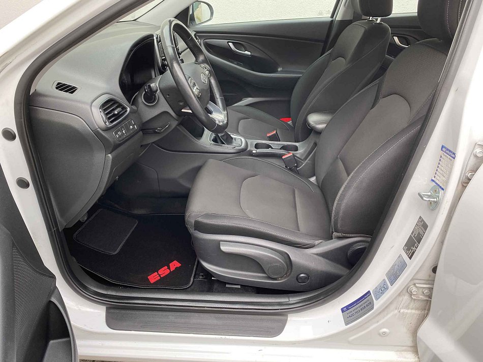 Hyundai I30 1.4 T-GDi Trikolor