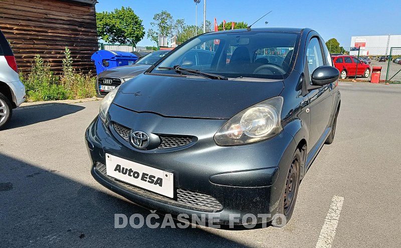 Toyota Aygo 1.0i 