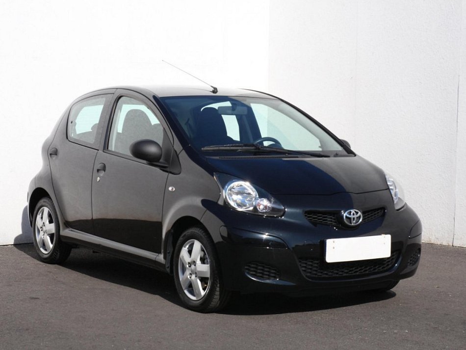 Toyota Aygo 1.0i 
