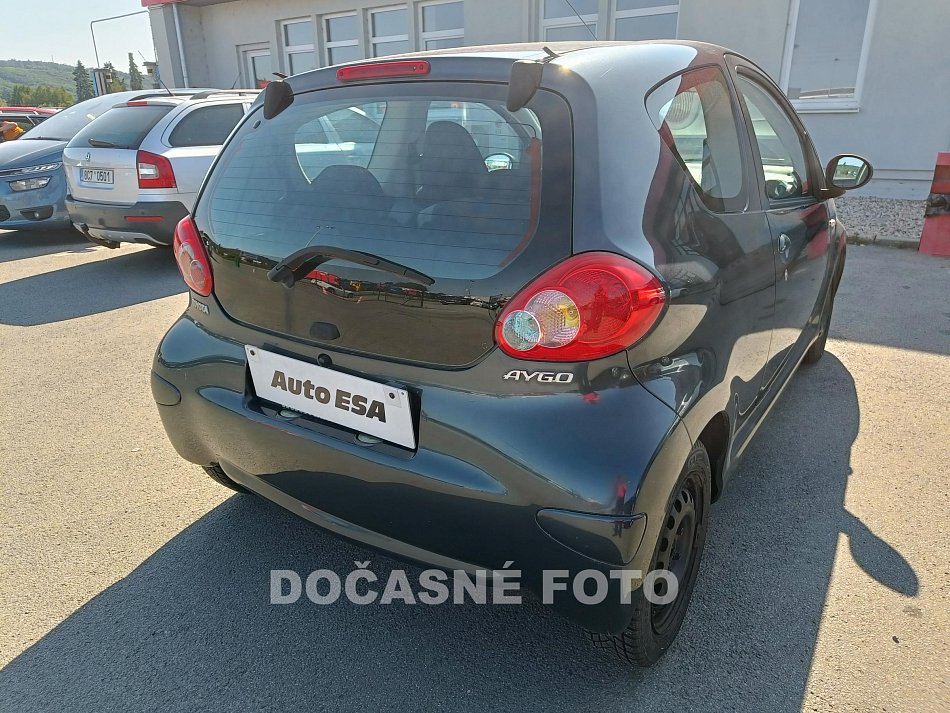 Toyota Aygo 1.0i 
