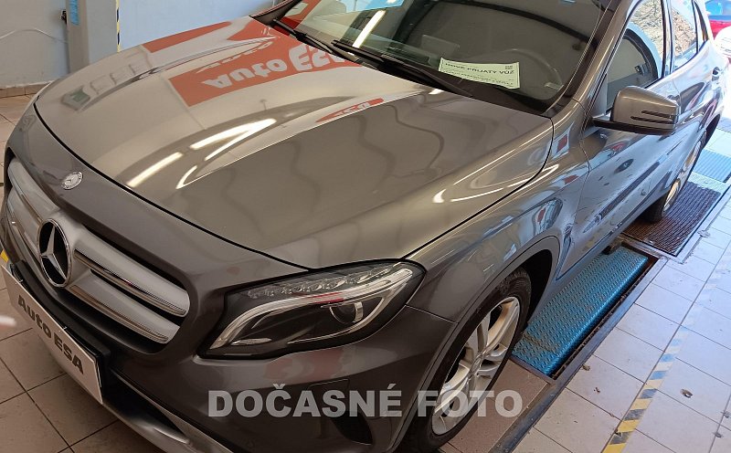 Mercedes-Benz GLA 2.2 D 