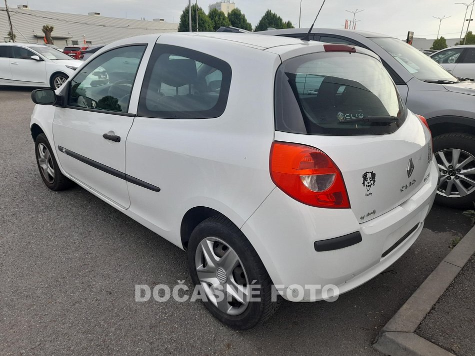 Renault Clio 1.2 i 