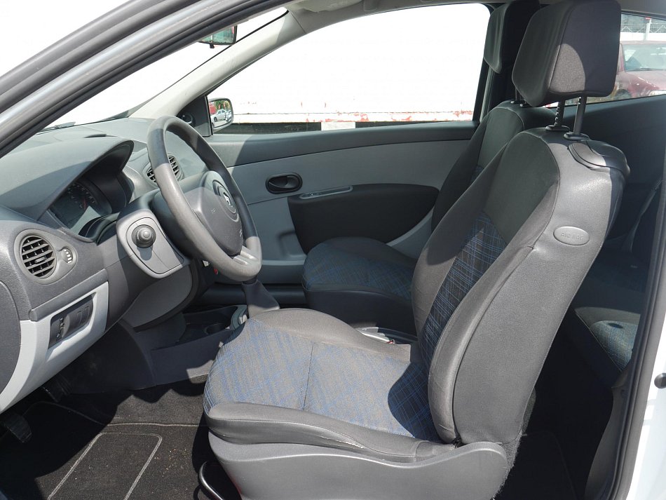 Renault Clio 1.2 i 