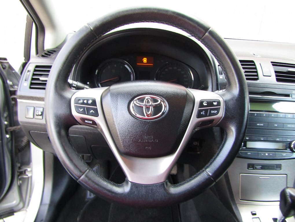 Toyota Avensis 1.8 i 