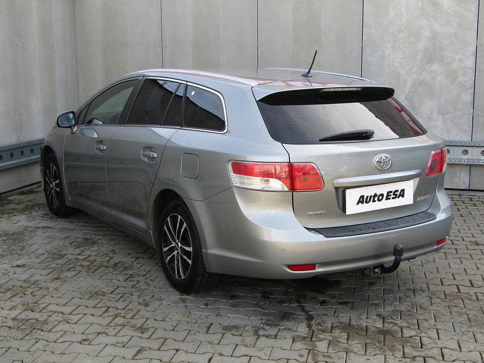 Toyota Avensis 1.8 i 