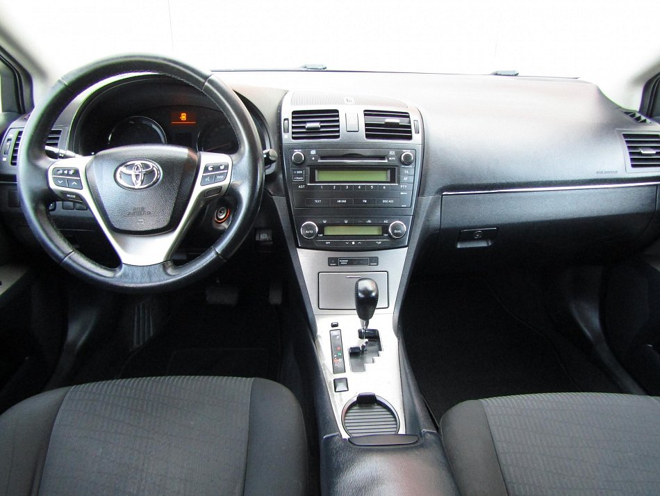 Toyota Avensis 1.8 i 