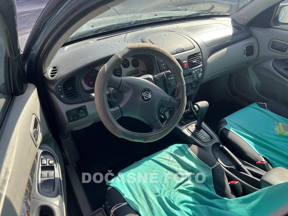 Nissan Almera 1.8 i 