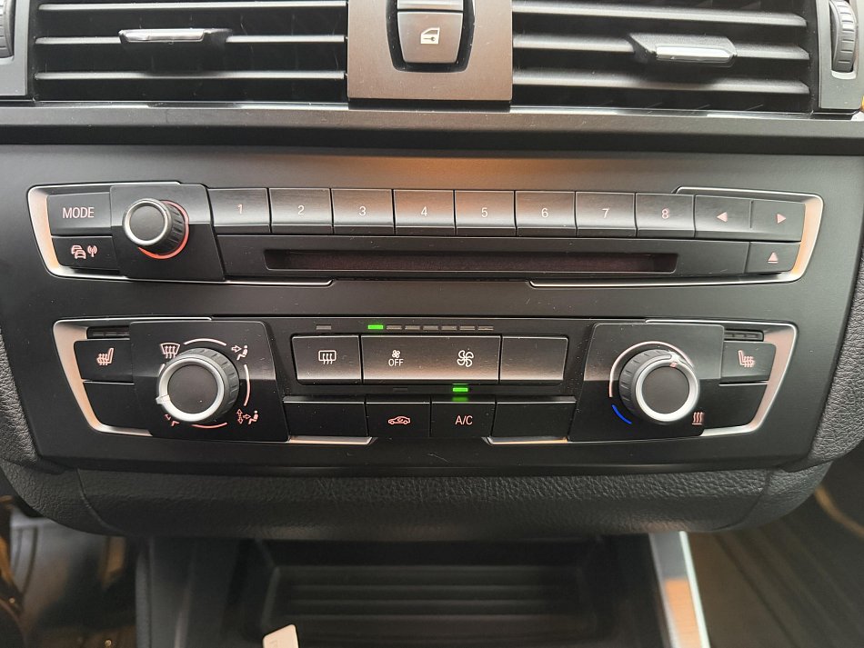 BMW Řada 1 1.6i Sport 114i