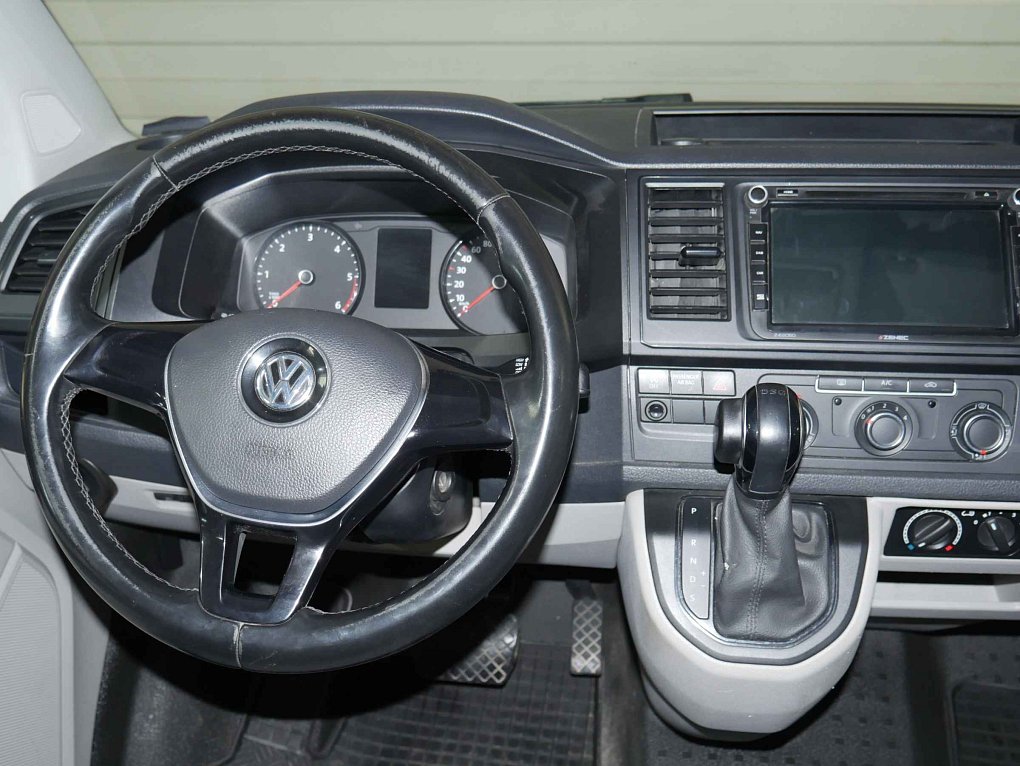 Volkswagen Transporter 2.0TDi  L2 9míst