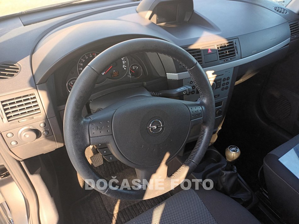 Opel Meriva 1.6i 