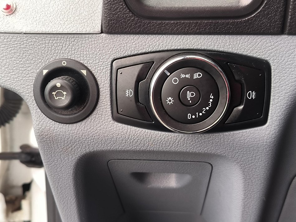 Ford Transit 2.0TDCi Trend L2H2 9míst