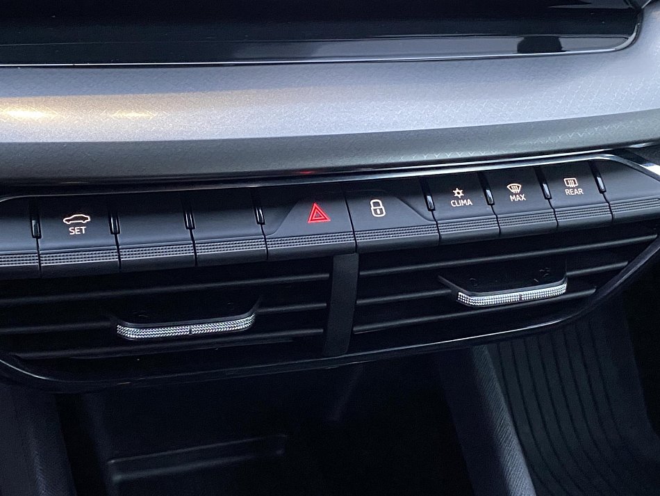 Škoda Octavia IV 2.0 TDi Ambition