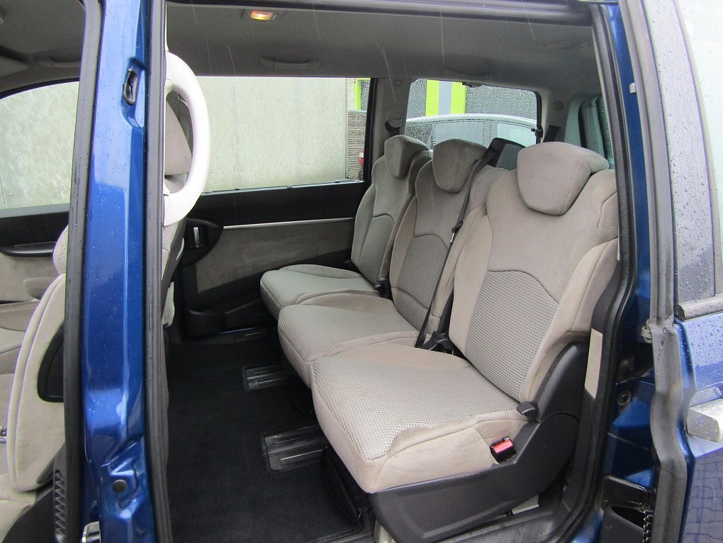 Peugeot 807 2.0 HDi  7Míst