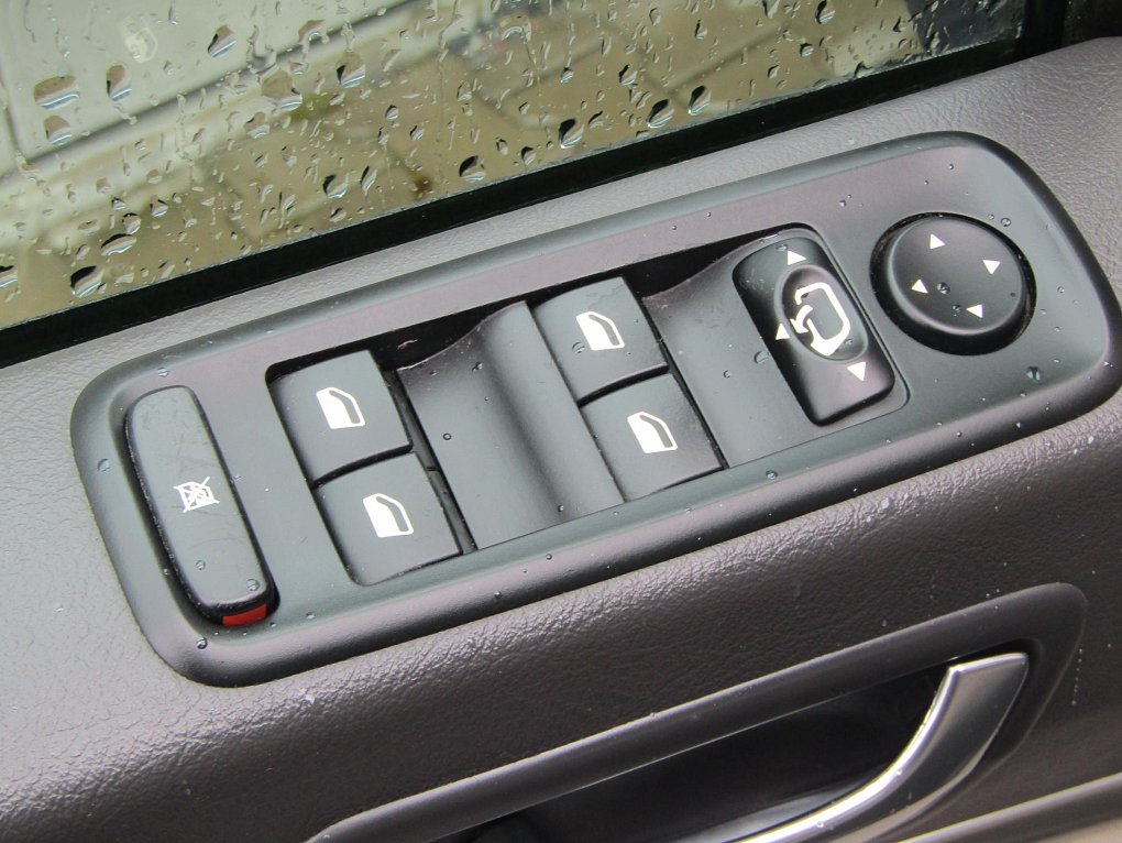 Peugeot 807 2.0 HDi  7Míst