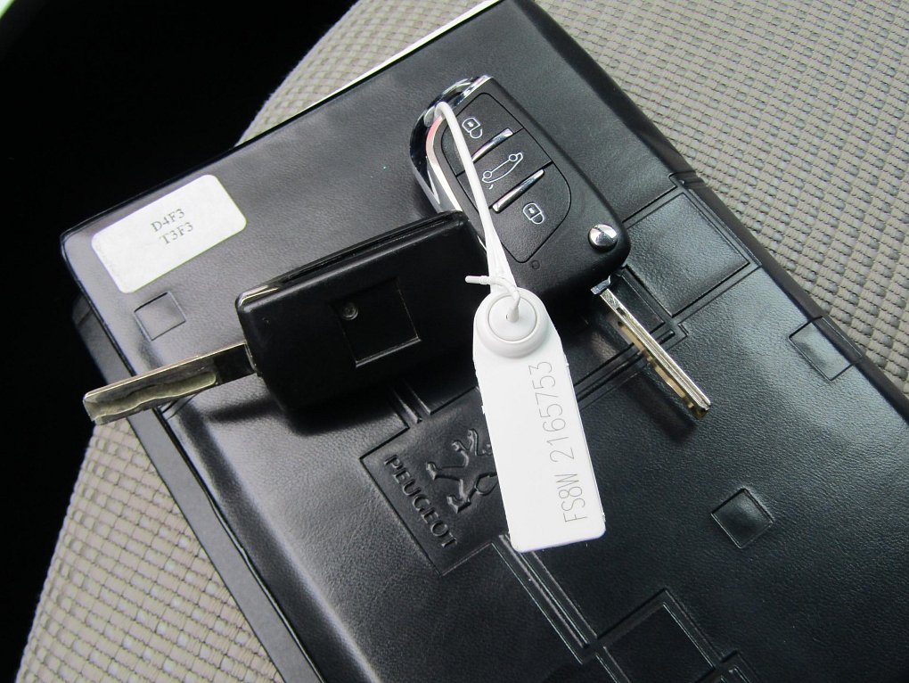 Peugeot 807 2.0 HDi  7Míst