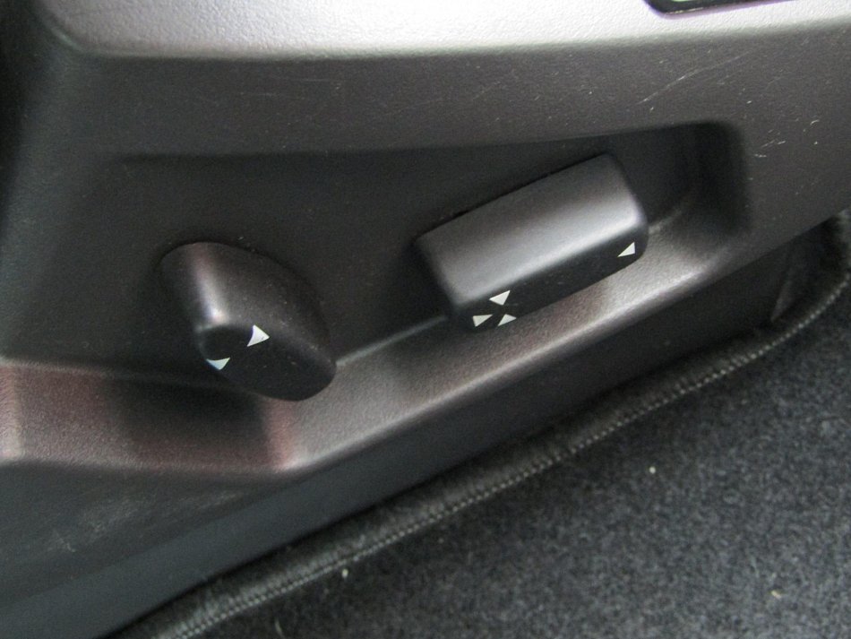 Peugeot 807 2.0 HDi  7Míst