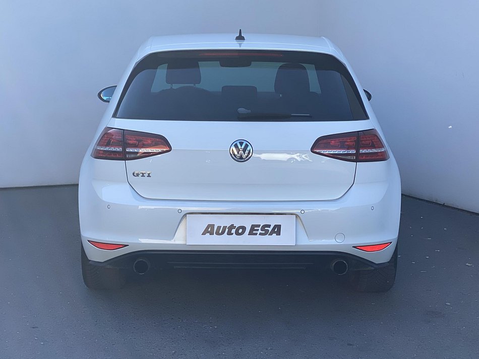 Volkswagen Golf 2.0 TSi GTi