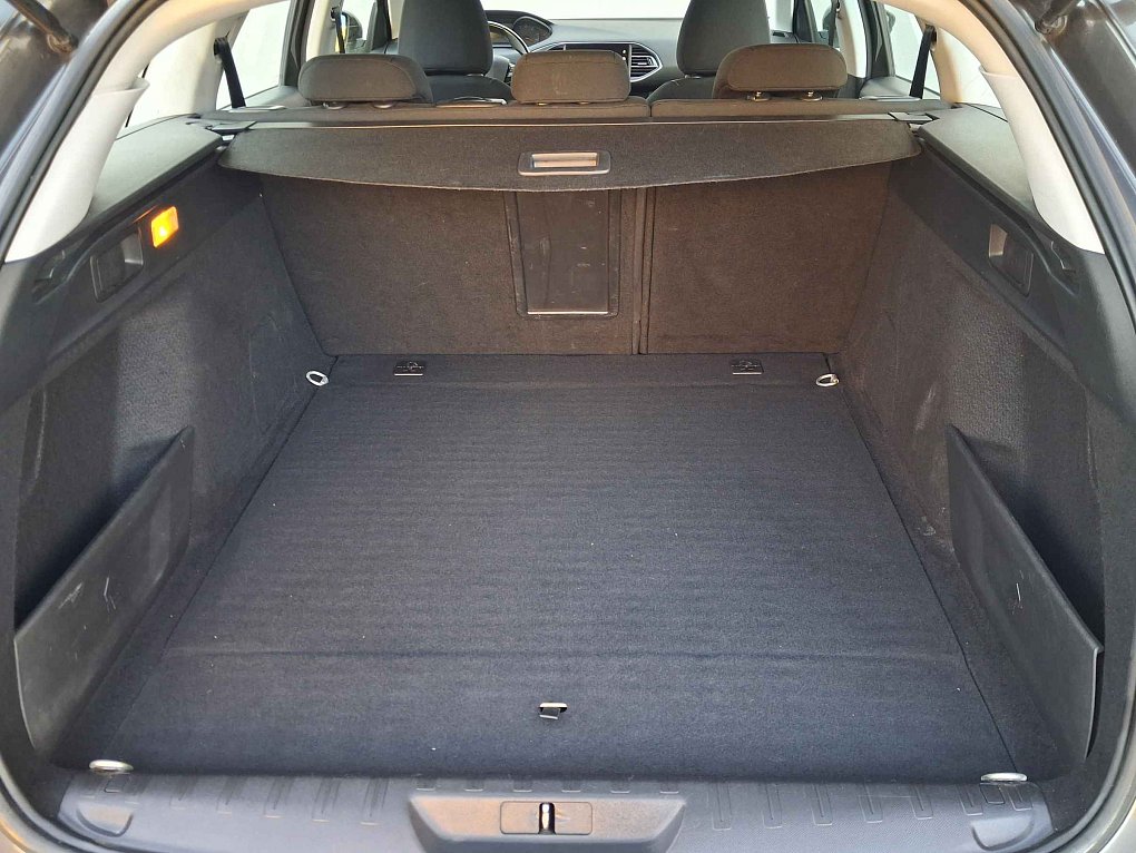 Peugeot 308 1.6HDi 