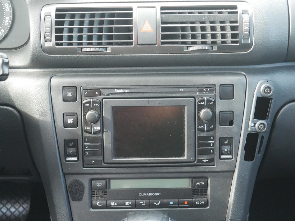 Škoda Superb 2.8 V6 