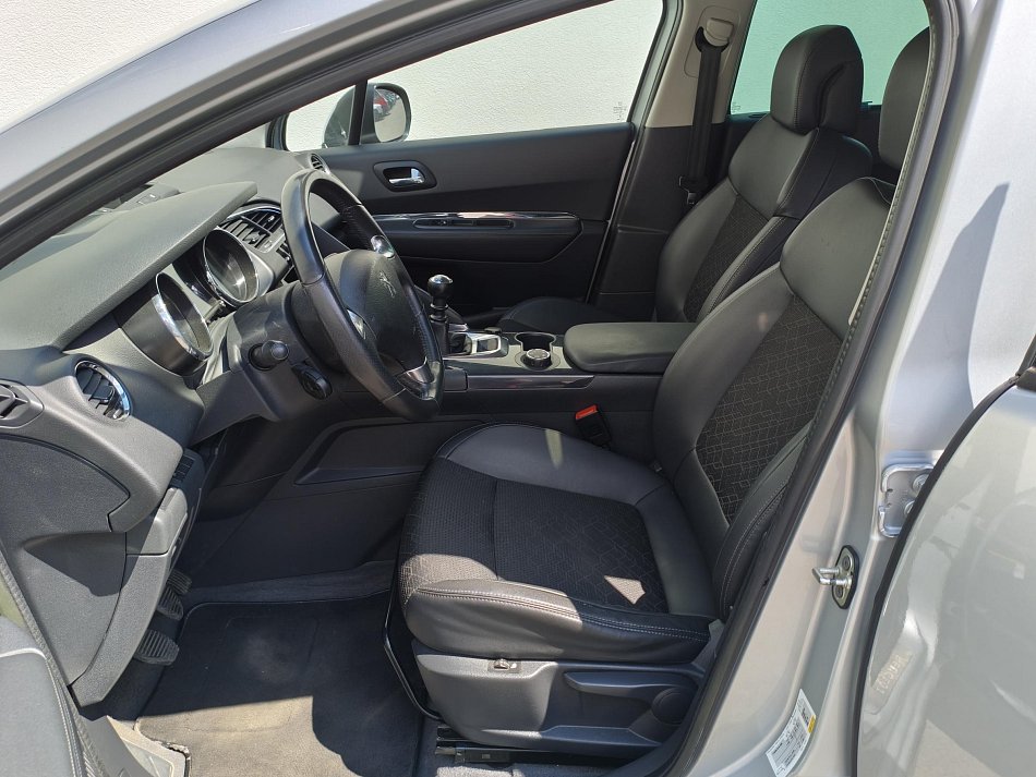Peugeot 3008 1.6 HDi Allure