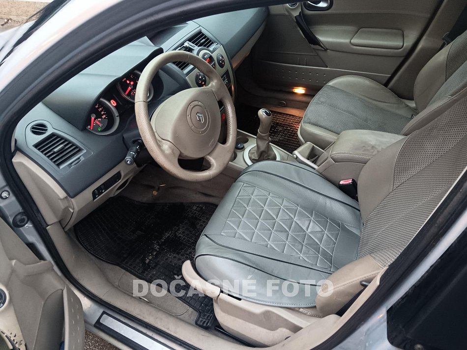 Renault Mégane 1.6 16V  polokůže