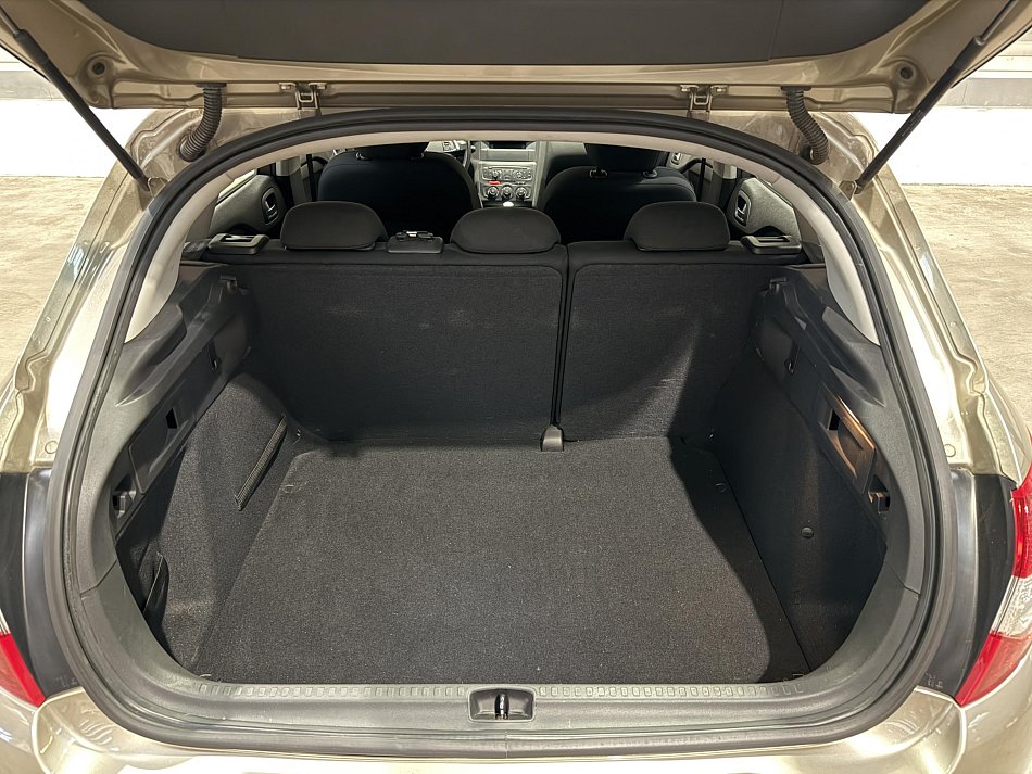 Citroën C4 1.4i 