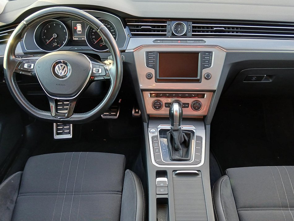 Volkswagen Passat 2.0 TSi 