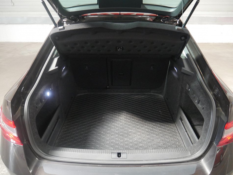 Škoda Superb III 2.0 TDi Ambition
