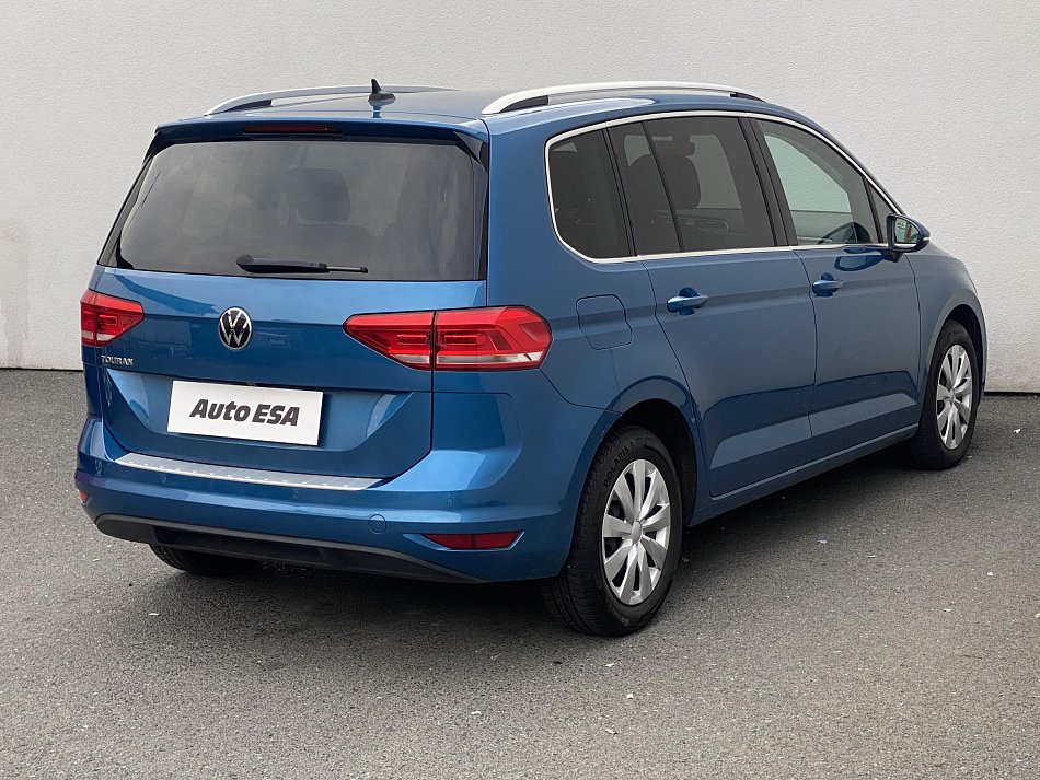 Volkswagen Touran 1.5 TSI Comfortline