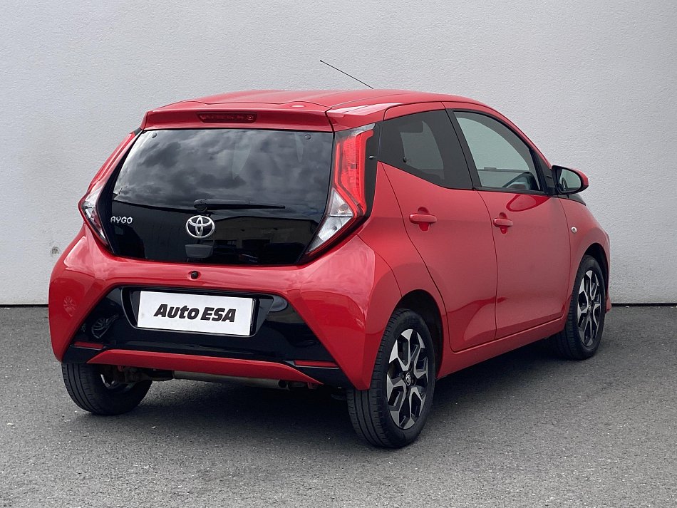 Toyota Aygo 1.0i 