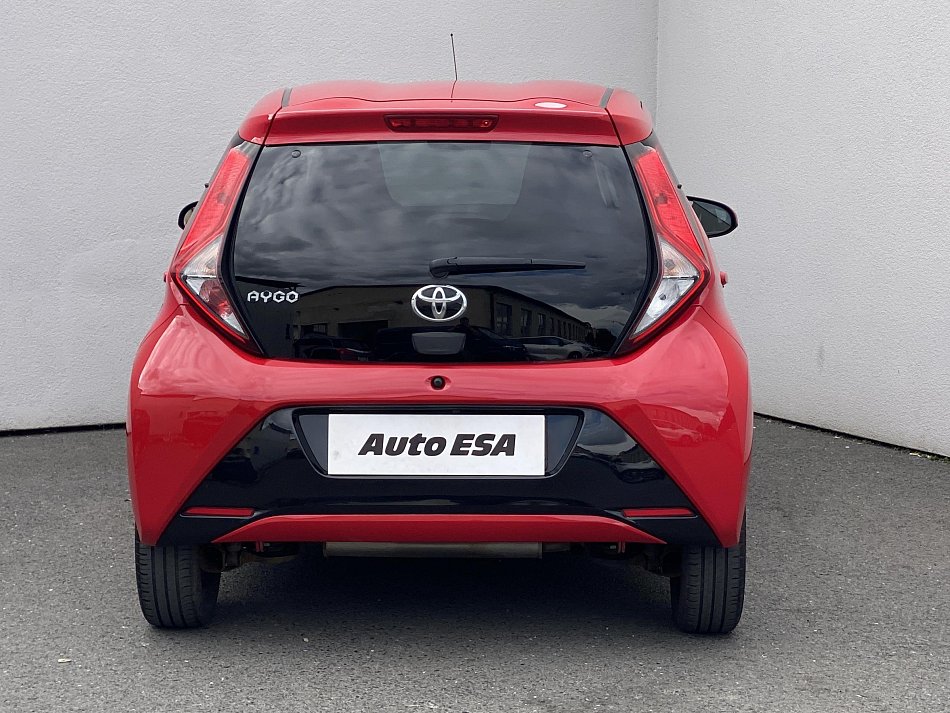 Toyota Aygo 1.0i 