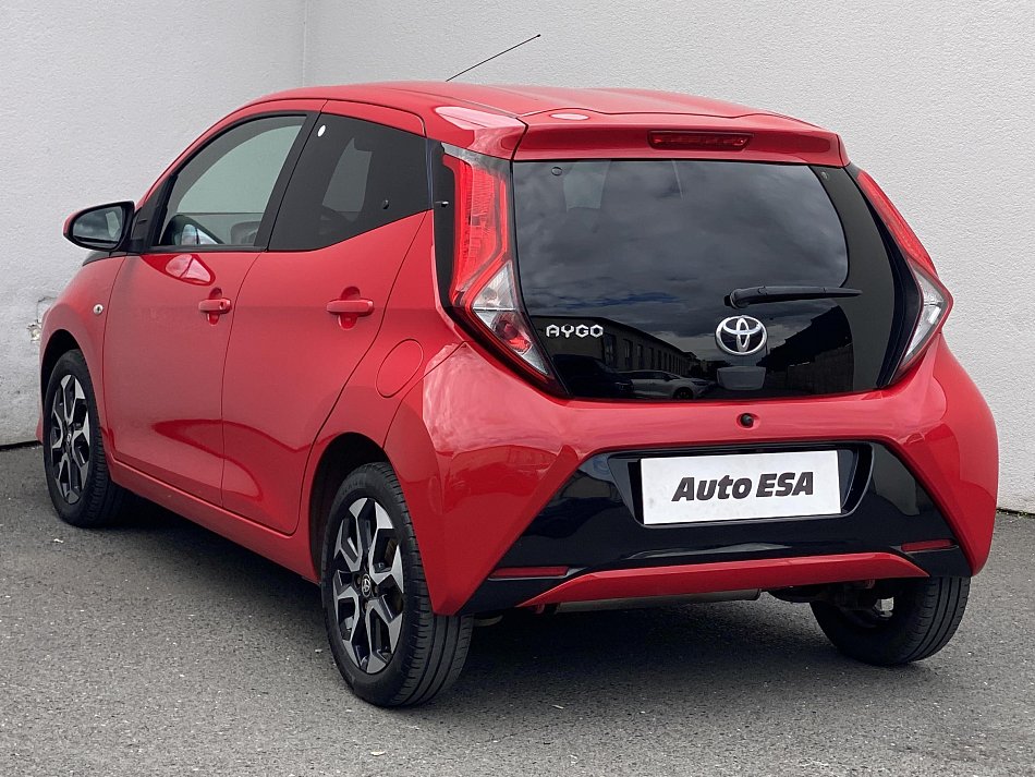 Toyota Aygo 1.0i 